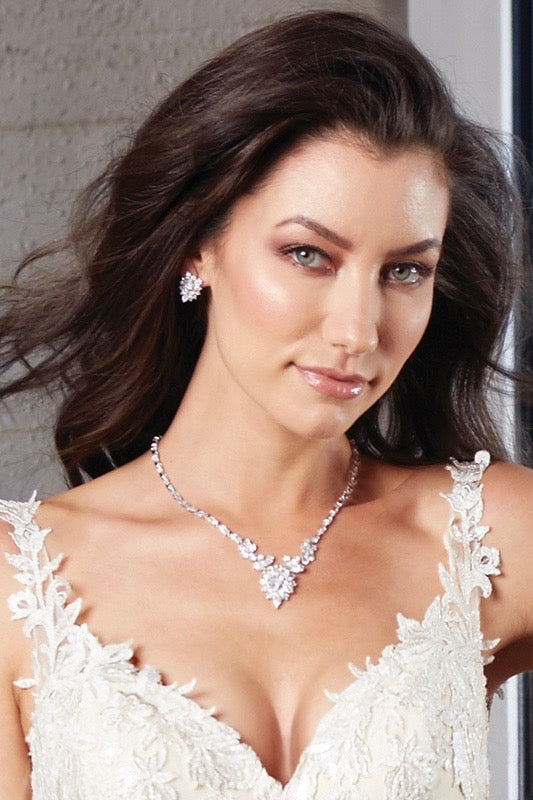 Anelle Necklace and Earring Set