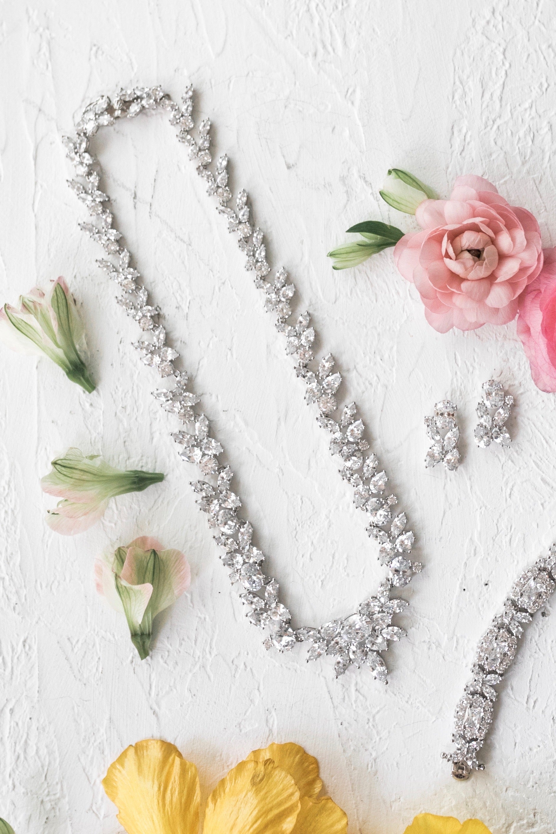 Crystal Rhinestones Flower Statement Necklace Earrings Set Luxury Bridal  Jewelry Sets | WAAMII