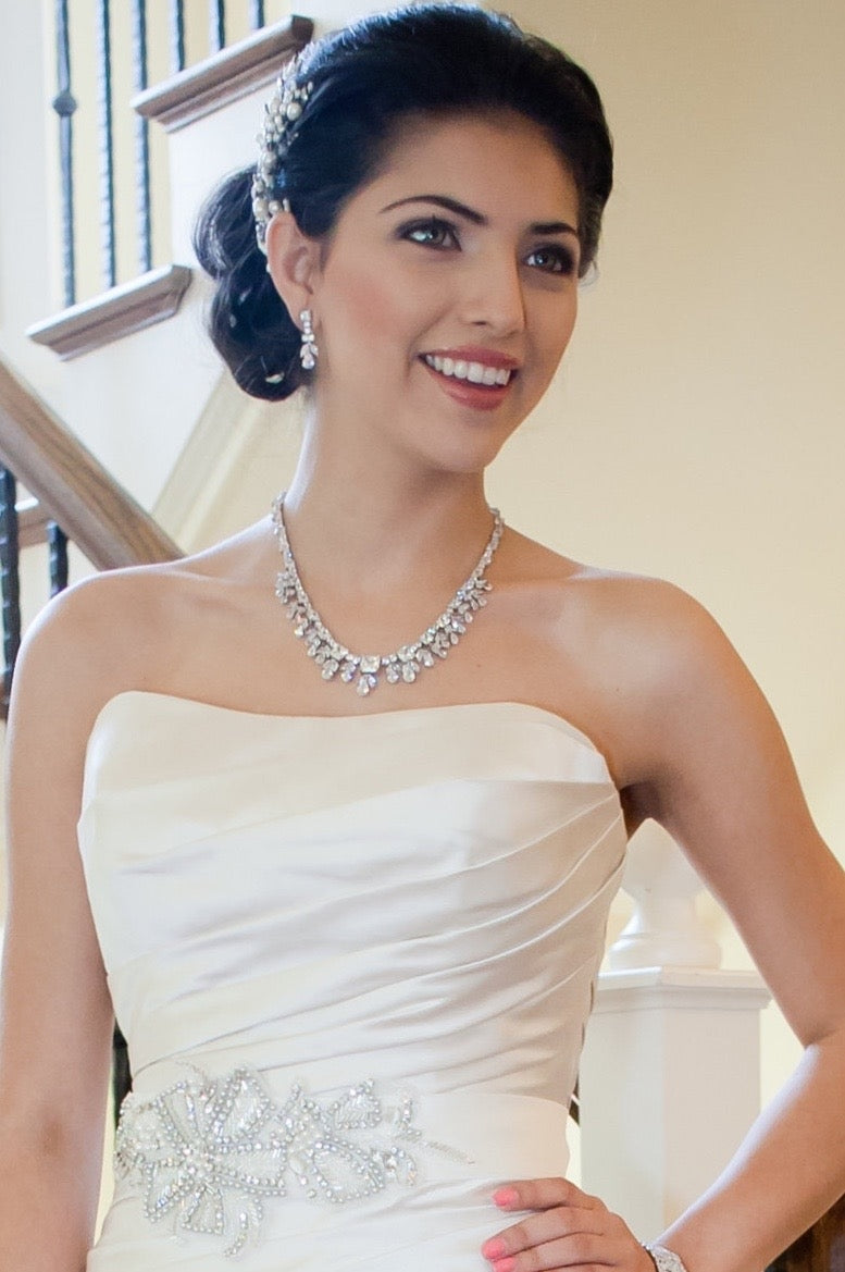 Leiza Necklace and Earring Set on Model Raquel